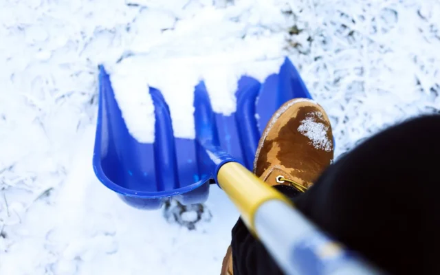 Choosing the Right Snow Removal Service: What to Look for in 2026